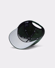 Load image into Gallery viewer, Wakanavu New Era Snapback