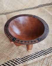 Load image into Gallery viewer, Tanoa (17") - Carved