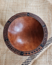 Load image into Gallery viewer, Tanoa (17") - Carved